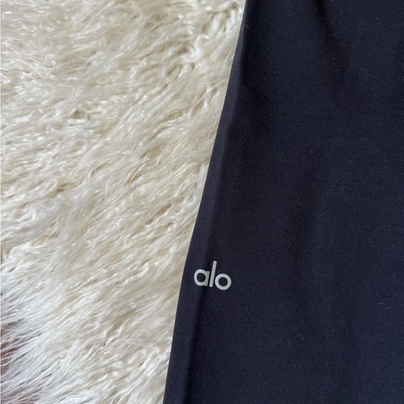 Alo Yoga High Rise Leggings Black - Picture 3 of 5